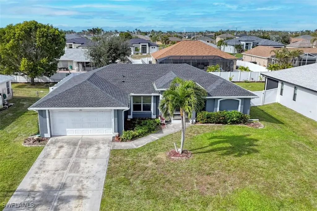 2524 SW 22nd Place Cape Coral FL 33914