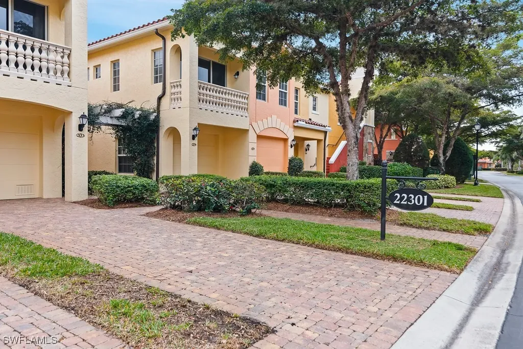 Estero FL, 22301 Piazza Doria Lane, Unit 203