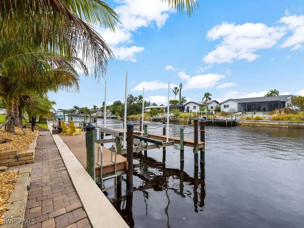 1901 SE 13th Street Cape Coral FL 33990