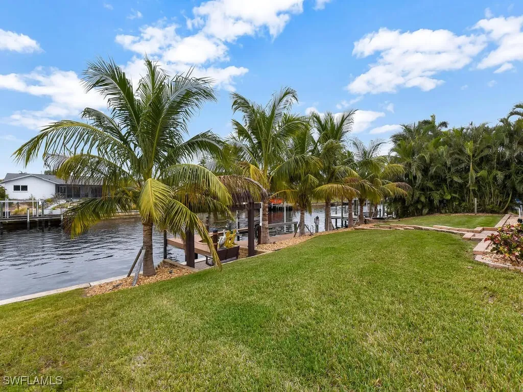 1901 SE 13th Street Cape Coral FL 33990