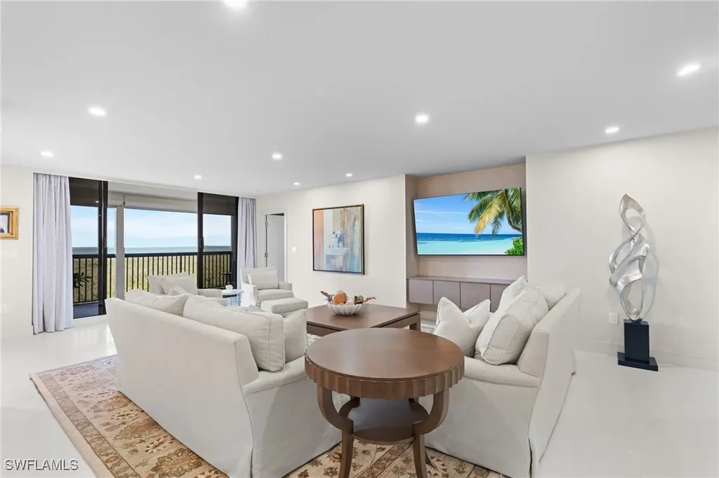 6075 Pelican Bay Boulevard Naples FL 34108