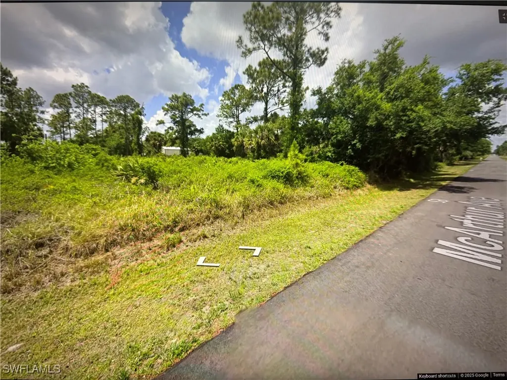 1201 Mcarthur Avenue Lehigh Acres FL 33972
