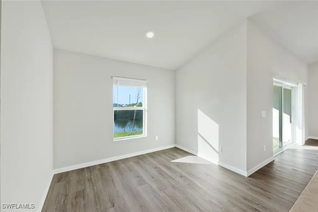 400 NE 25th Terrace Cape Coral FL 33909
