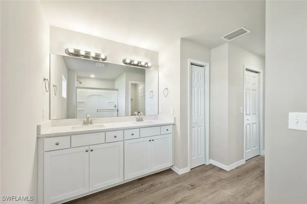 400 NE 25th Terrace Cape Coral FL 33909
