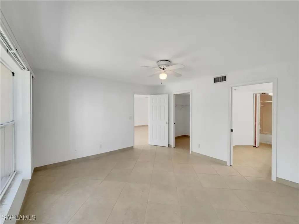 9832 Luna Circle Naples FL 34109