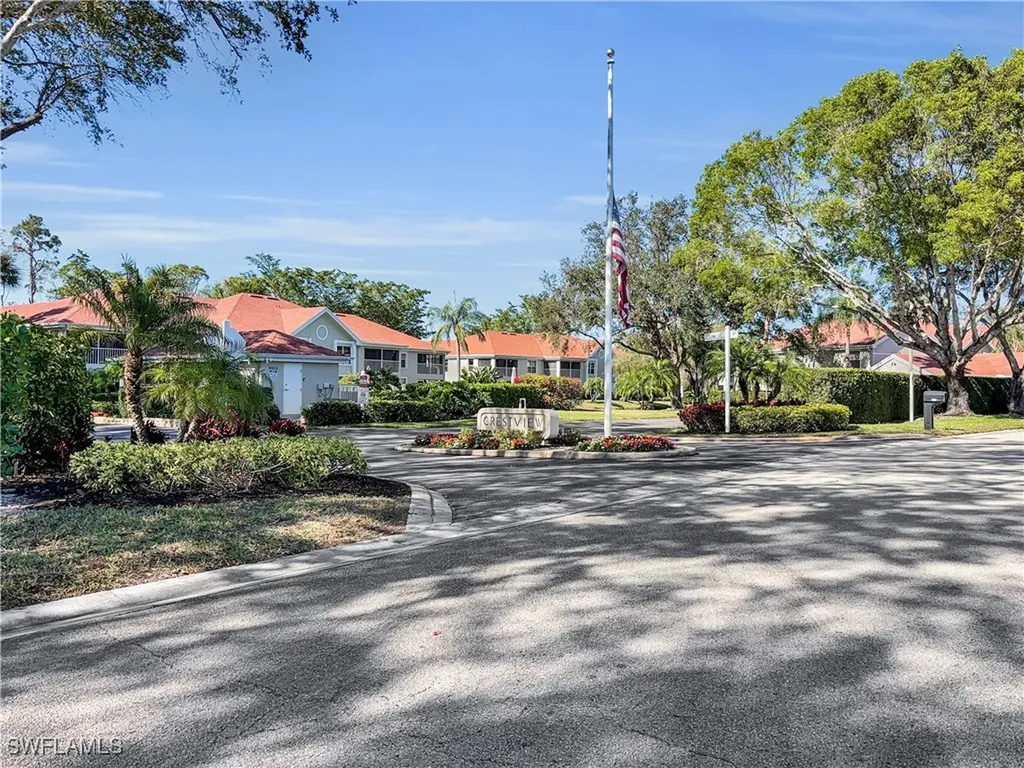 9832 Luna Circle Naples FL 34109