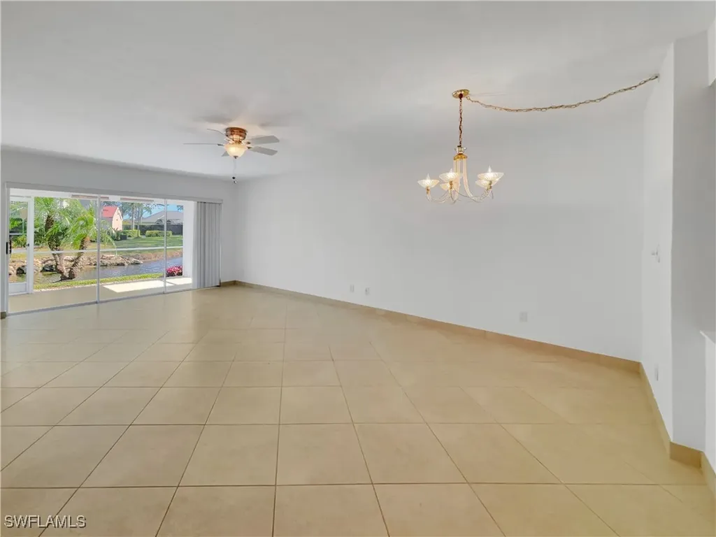 9832 Luna Circle Naples FL 34109