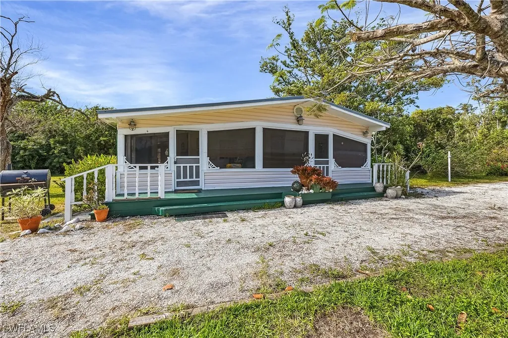 6253 Valeria Road Bokeelia FL 33922