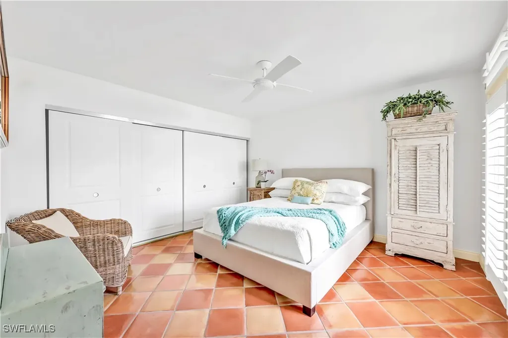 656 Bridgeway Lane Naples FL 34108