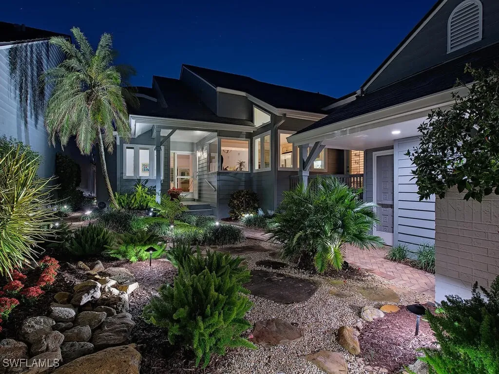 656 Bridgeway Lane Naples FL 34108