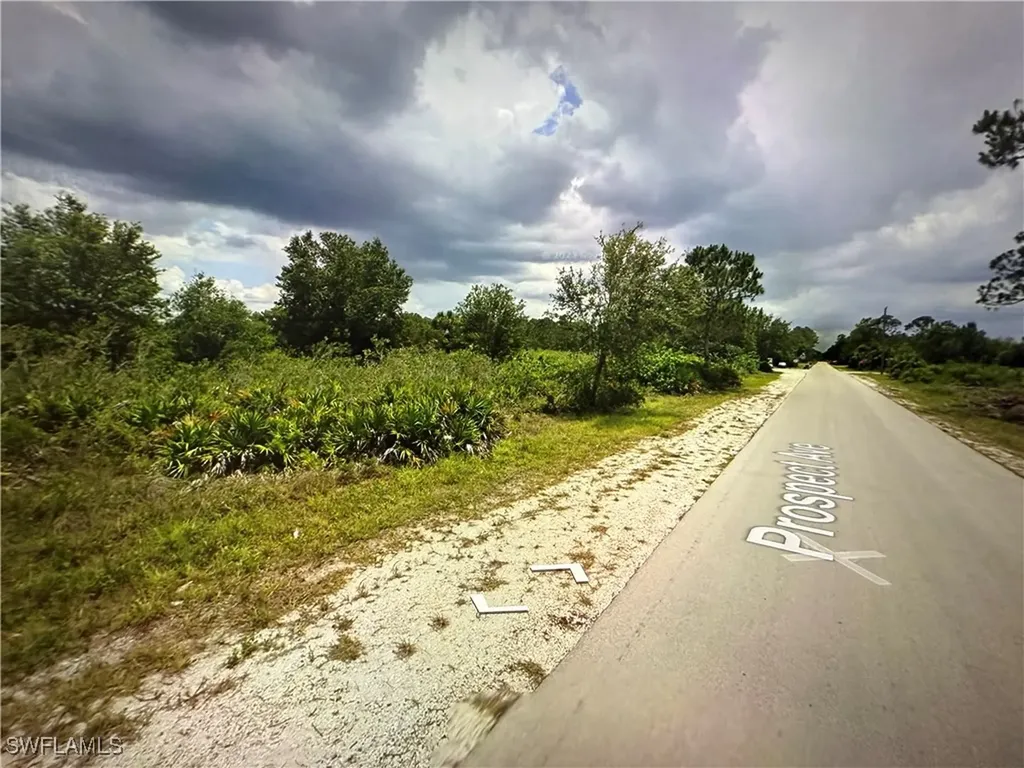 407 W 18th Street Lehigh Acres FL 33972