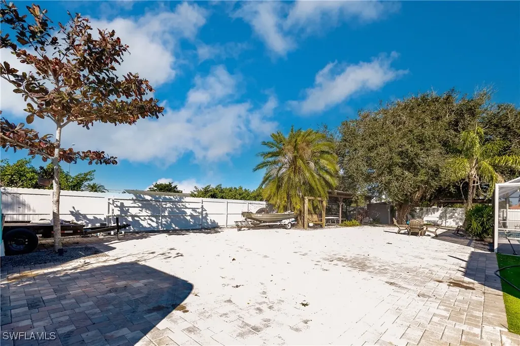 240 Laurent Court Lehigh Acres FL 33936