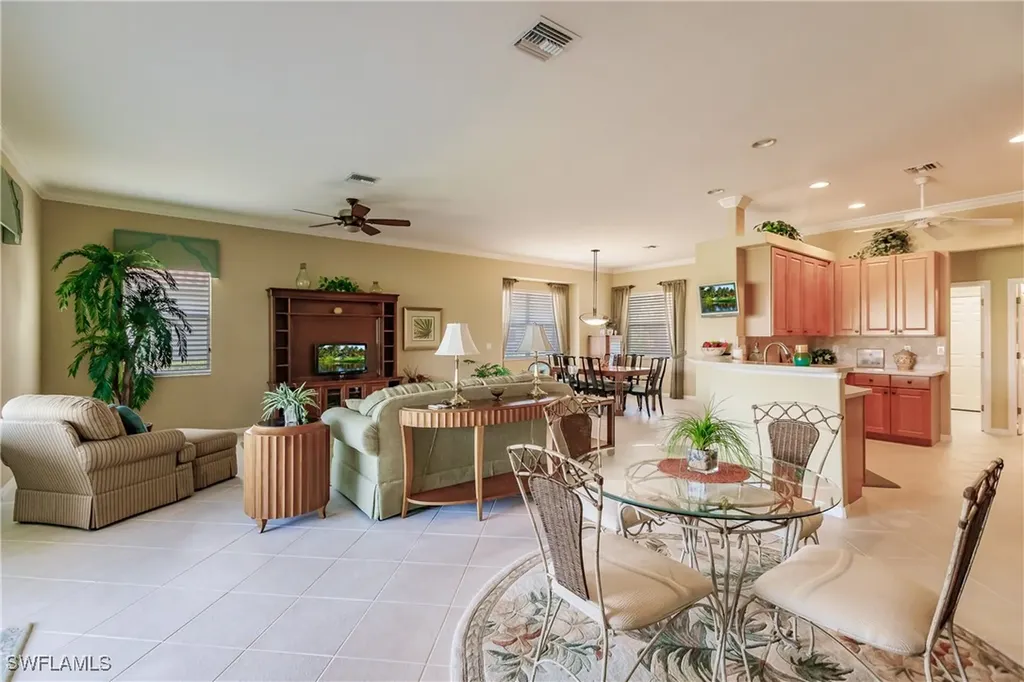 Fort Myers FL, 8286 Shorecrest Drive