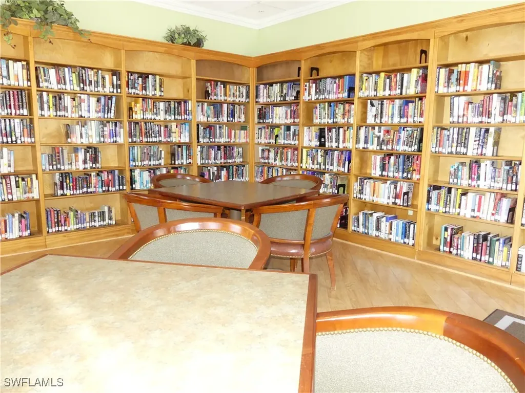 8286 Shorecrest Drive Fort Myers FL 33912