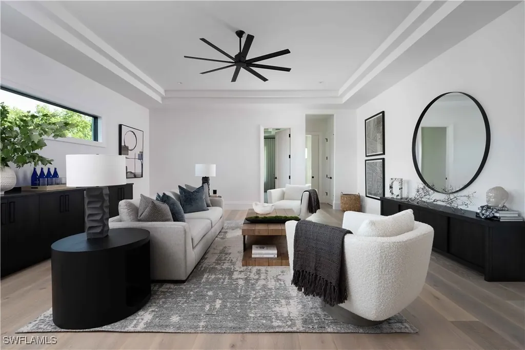 6634 Palisades Avenue Naples FL 34109