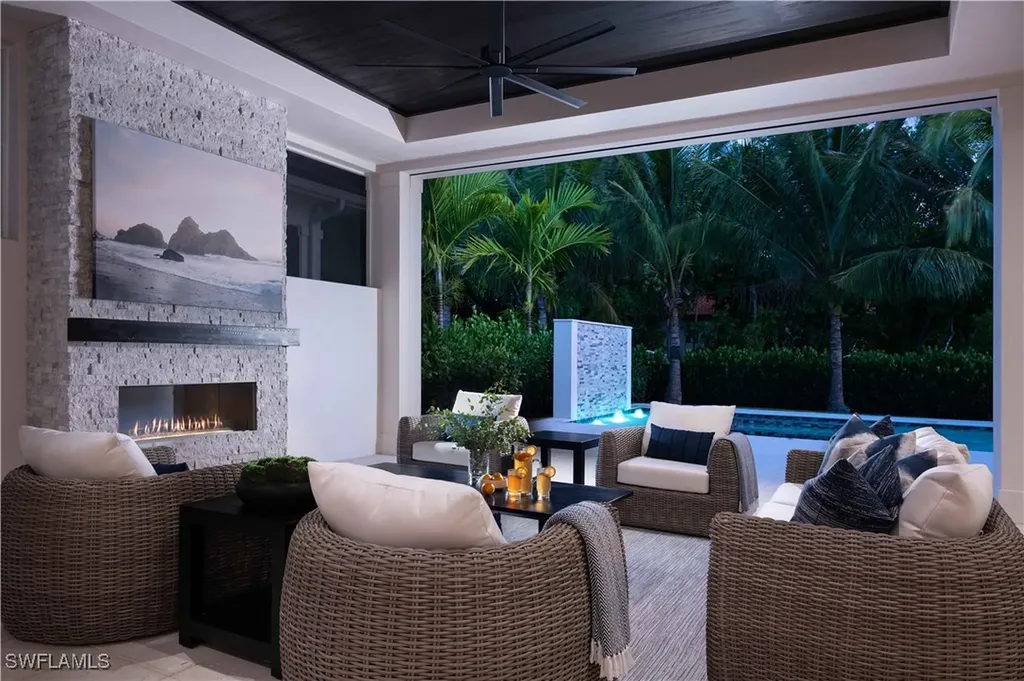 6634 Palisades Avenue Naples FL 34109