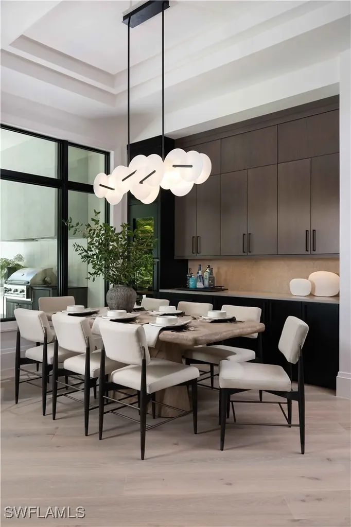 6634 Palisades Avenue Naples FL 34109