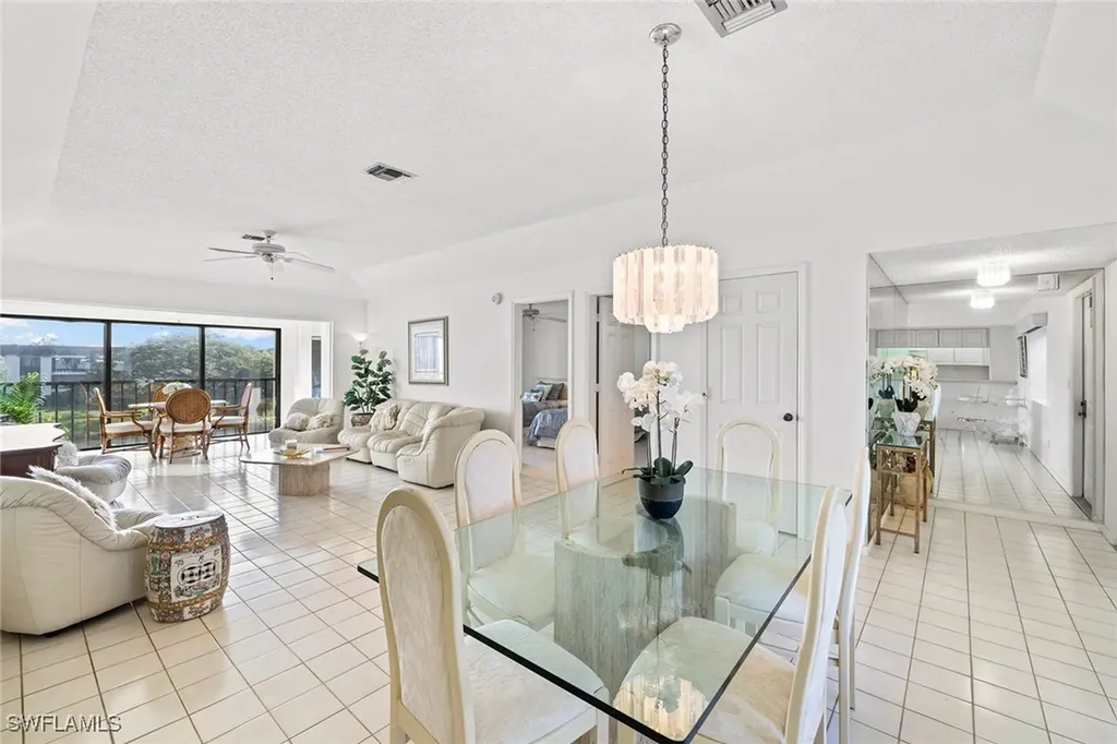 Naples FL, 1530 Oyster Catcher Point, Unit 1530C