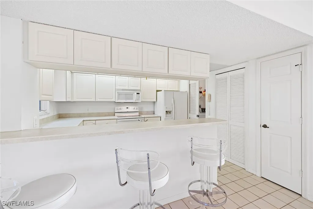 1530 Oyster Catcher Point Naples FL 34105