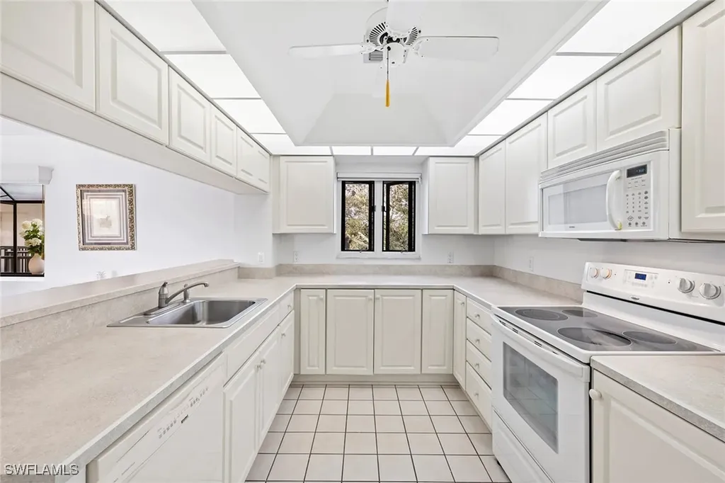1530 Oyster Catcher Point Naples FL 34105