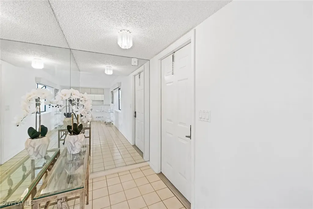 1530 Oyster Catcher Point Naples FL 34105