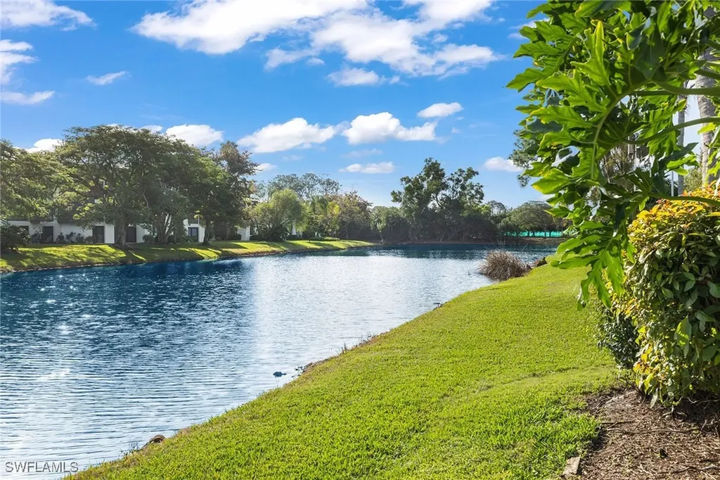 1530 Oyster Catcher Point Naples FL 34105