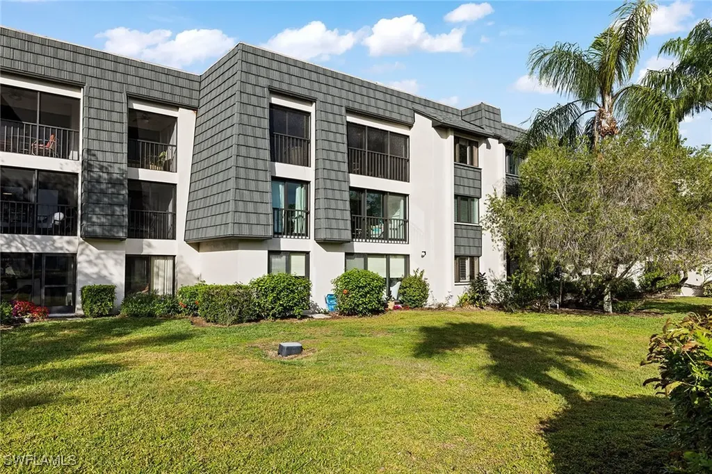 1530 Oyster Catcher Point Naples FL 34105