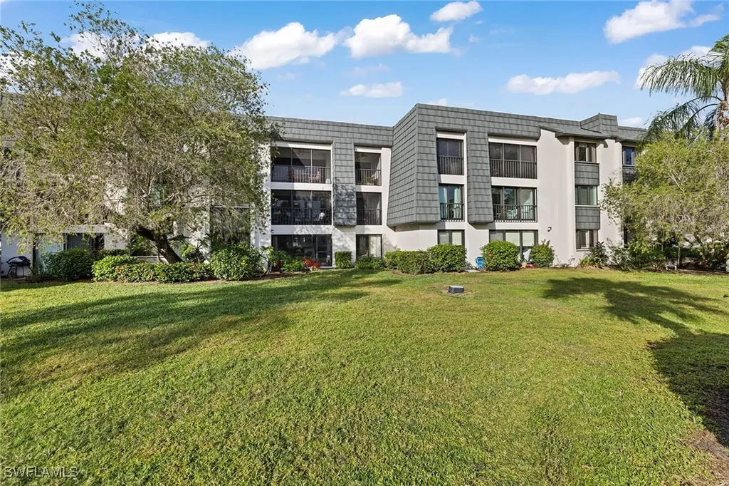 1530 Oyster Catcher Point Naples FL 34105