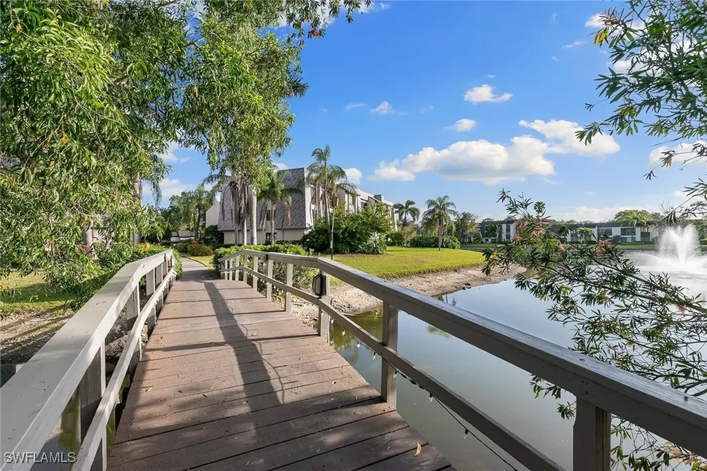 1530 Oyster Catcher Point Naples FL 34105