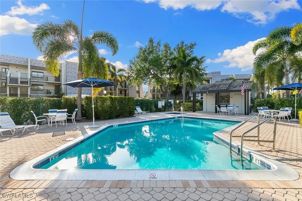 1530 Oyster Catcher Point Naples FL 34105