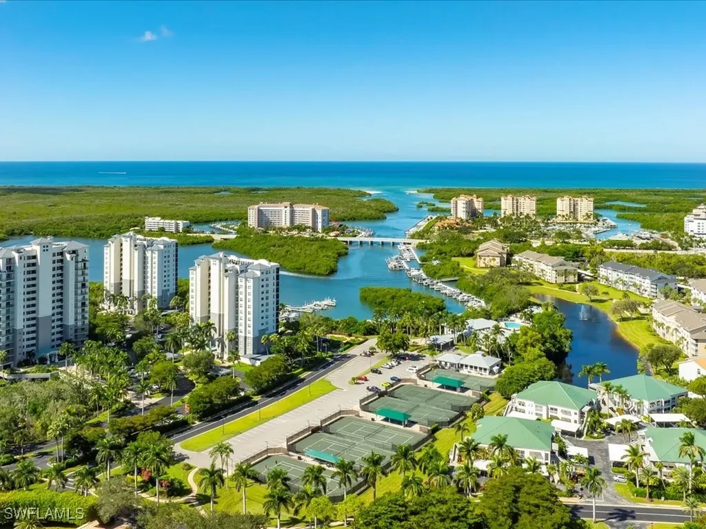 682 Wiggins Bay Drive Naples FL 34110