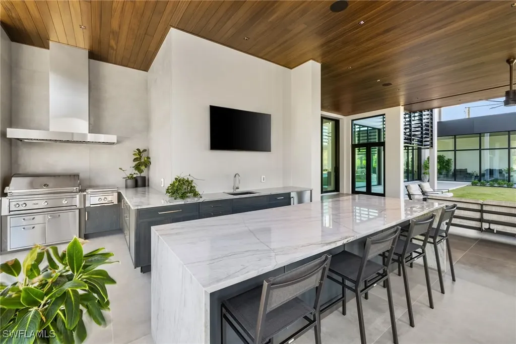 107 Myrtle Road Naples FL 34108