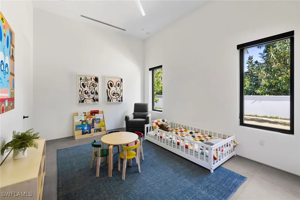 107 Myrtle Road Naples FL 34108