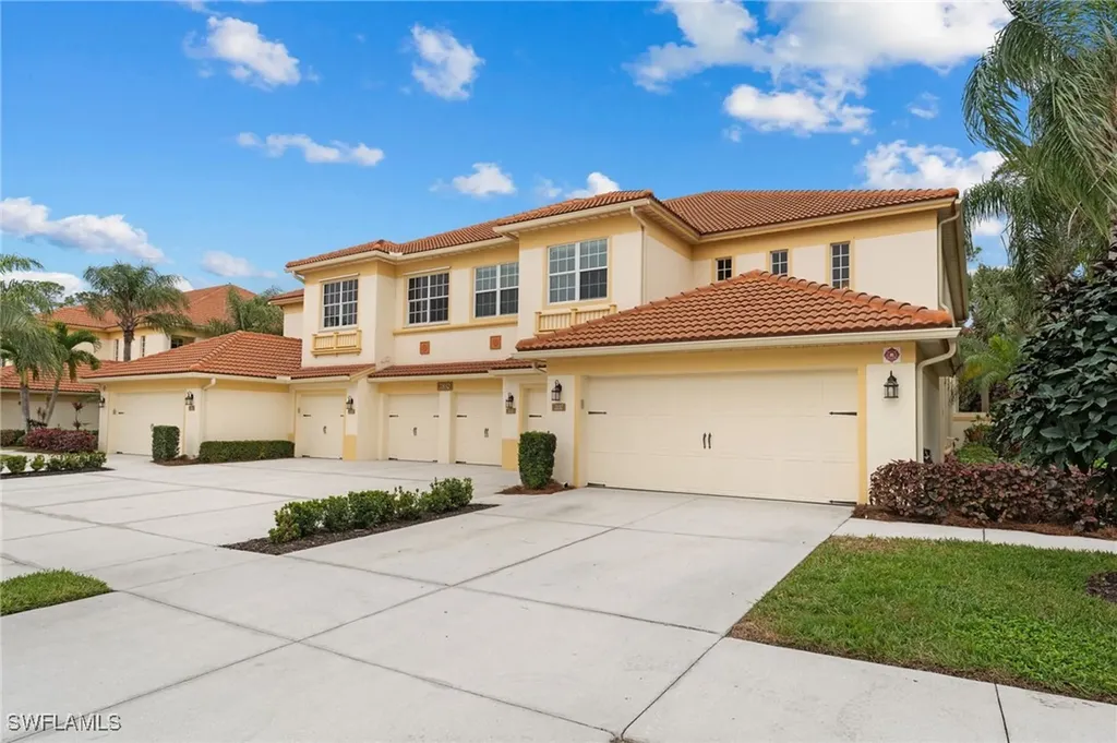 7832 Clemson Street Naples FL 34104