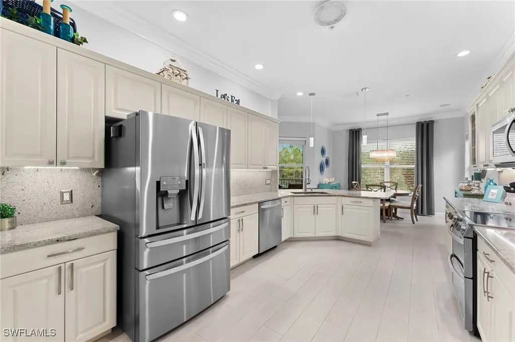 7832 Clemson Street Naples FL 34104