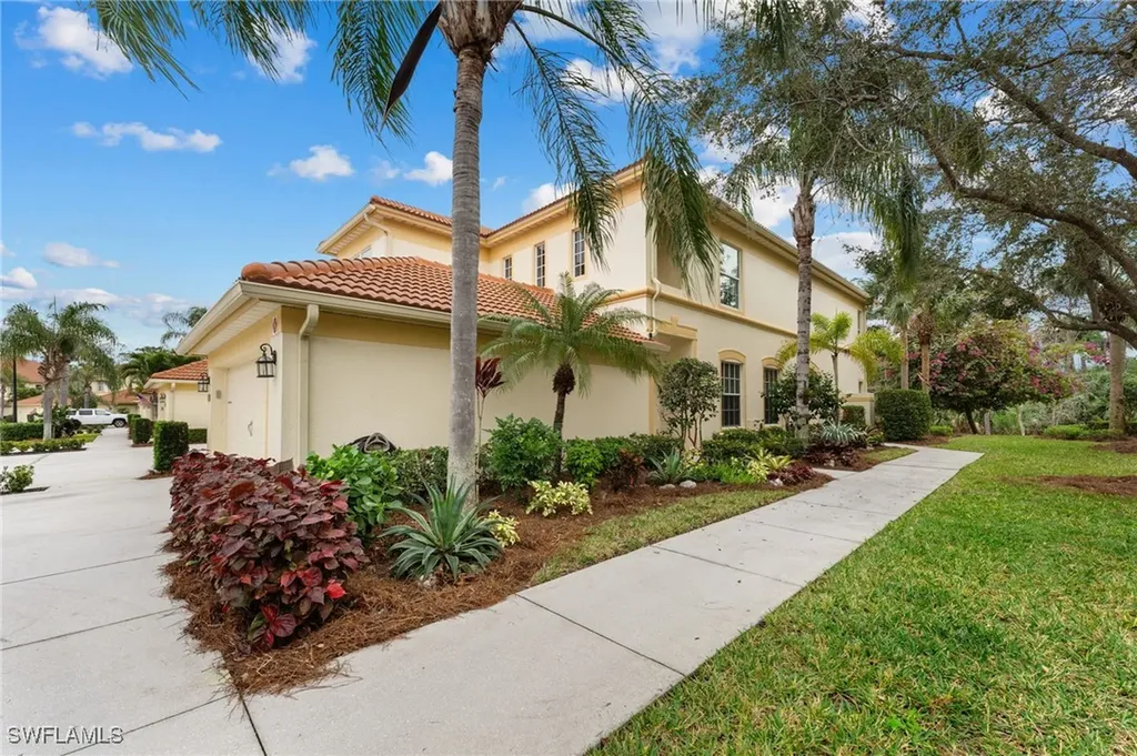 7832 Clemson Street Naples FL 34104