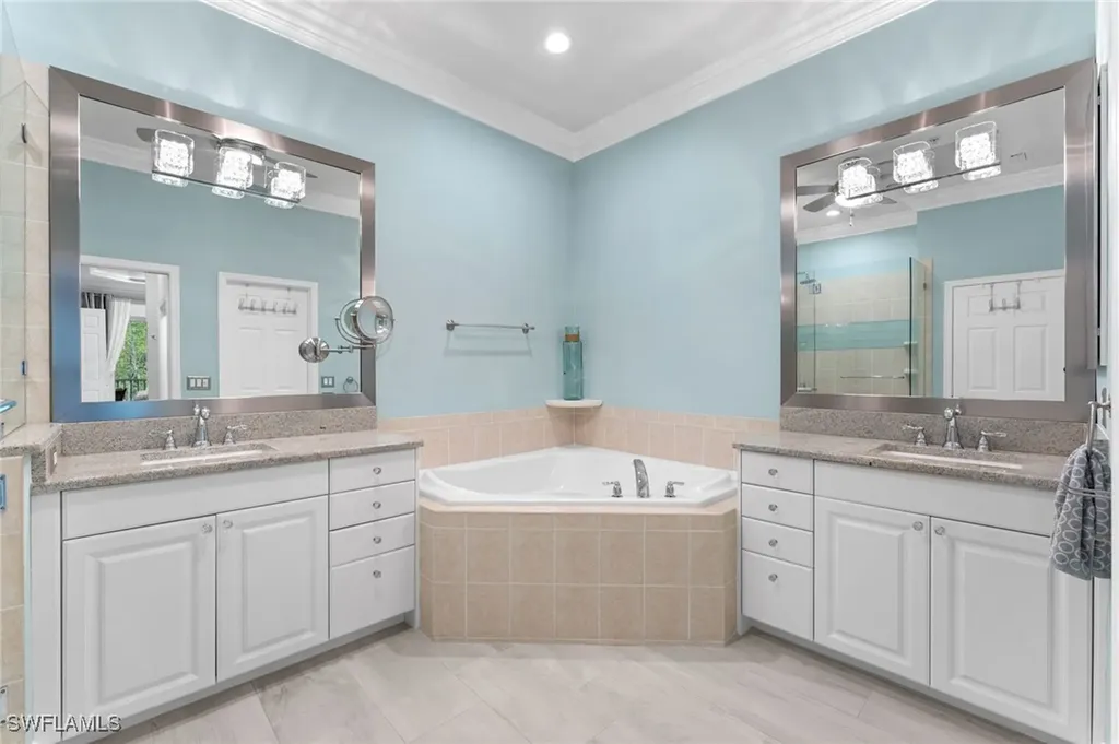 7832 Clemson Street Naples FL 34104