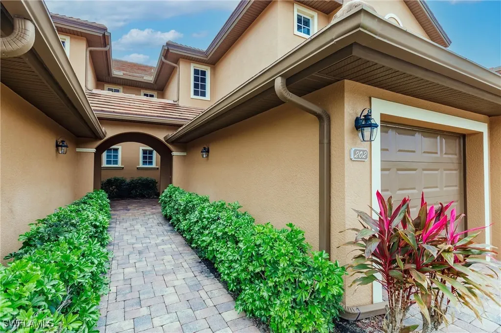 6685 Alden Woods Circle Naples FL 34113