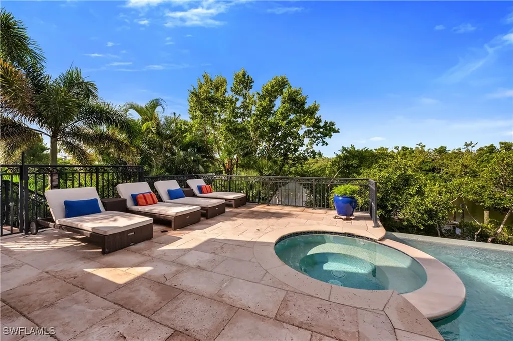 47 Southport Cove Bonita Springs FL 34134