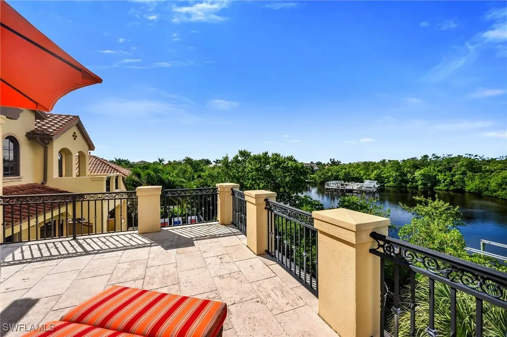 47 Southport Cove Bonita Springs FL 34134