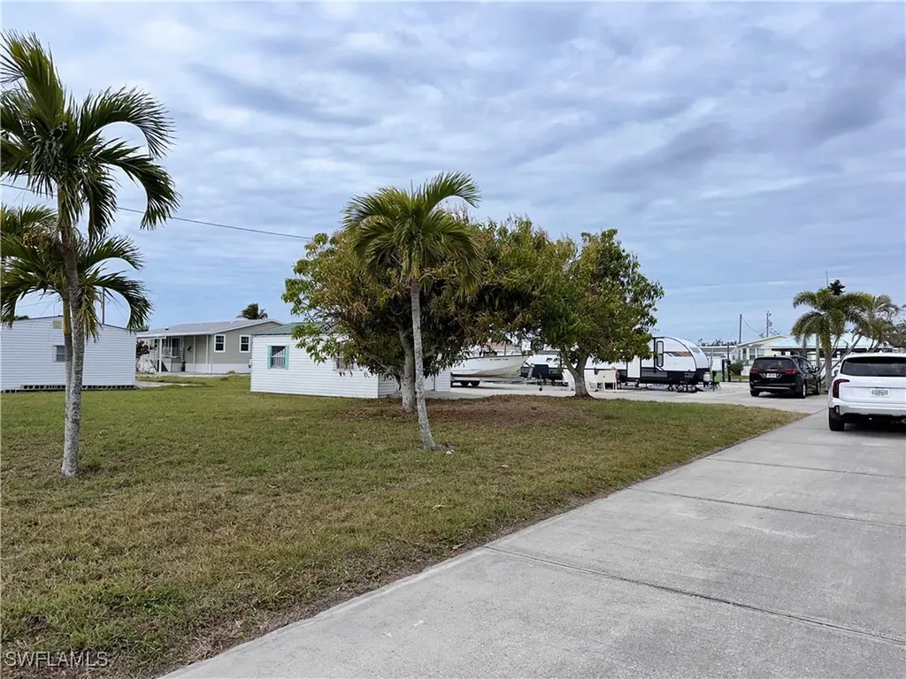 4970 Sandpiper Drive St. James City FL 33956
