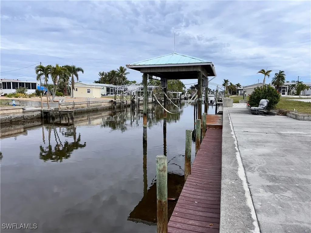 4970 Sandpiper Drive St. James City FL 33956