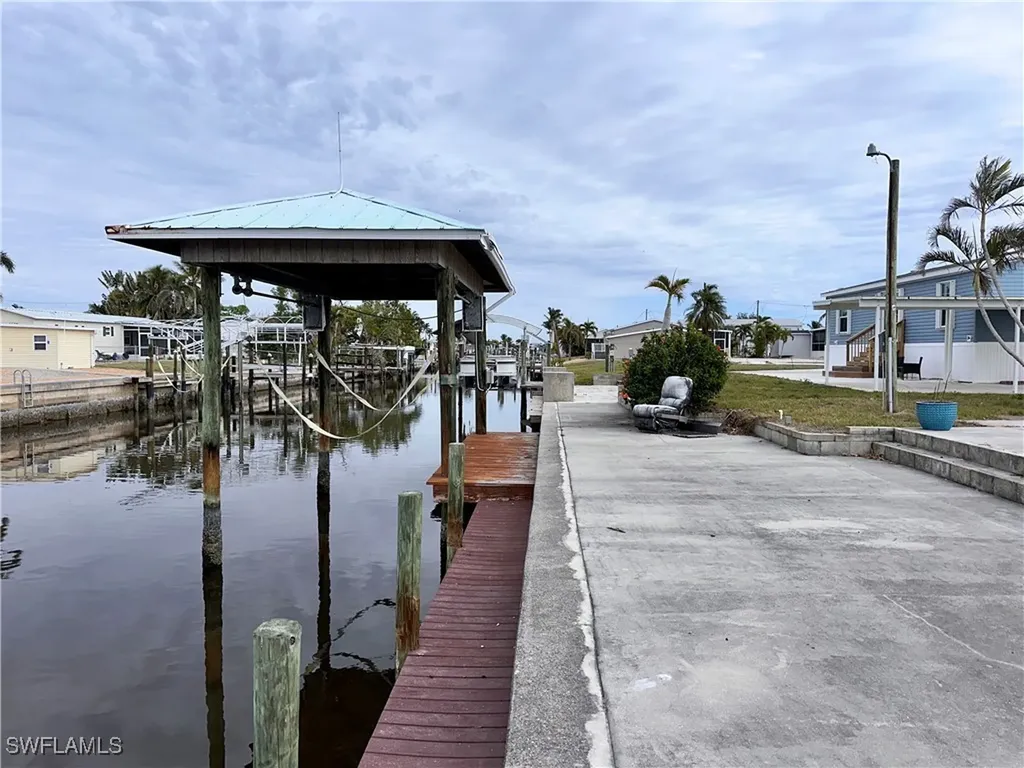 4970 Sandpiper Drive St. James City FL 33956