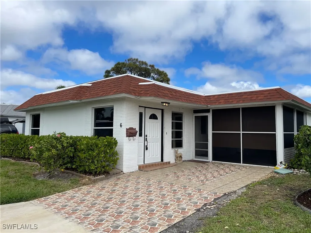 Naples FL, 6 Hackney Lane, Unit A26