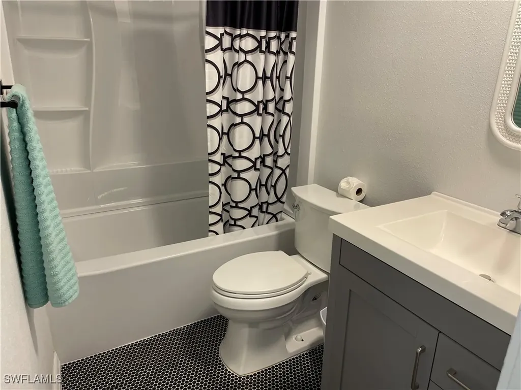 6 Hackney Lane Naples FL 34112