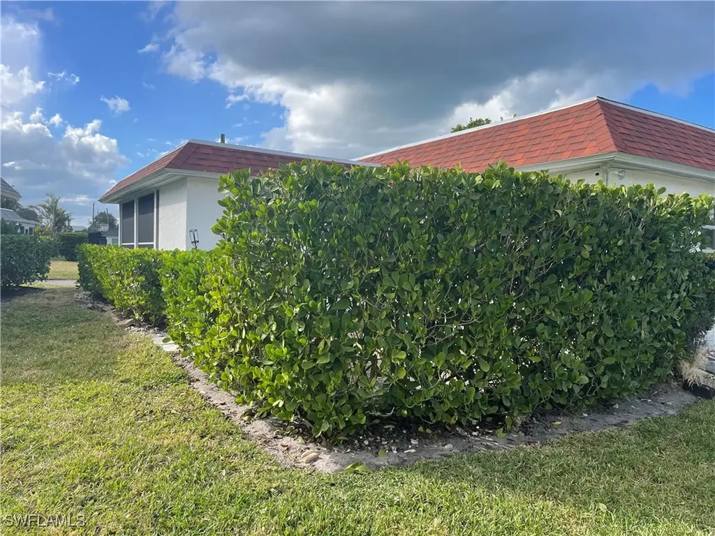6 Hackney Lane Naples FL 34112