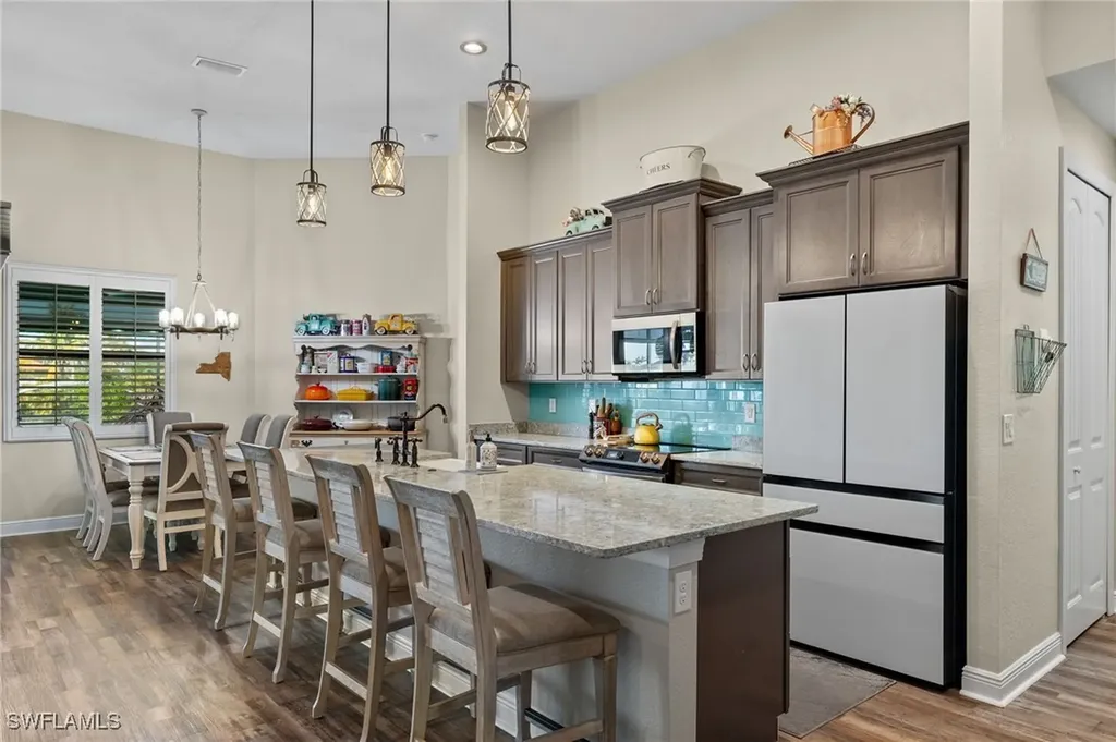 2714 NW 42nd Place Cape Coral FL 33993