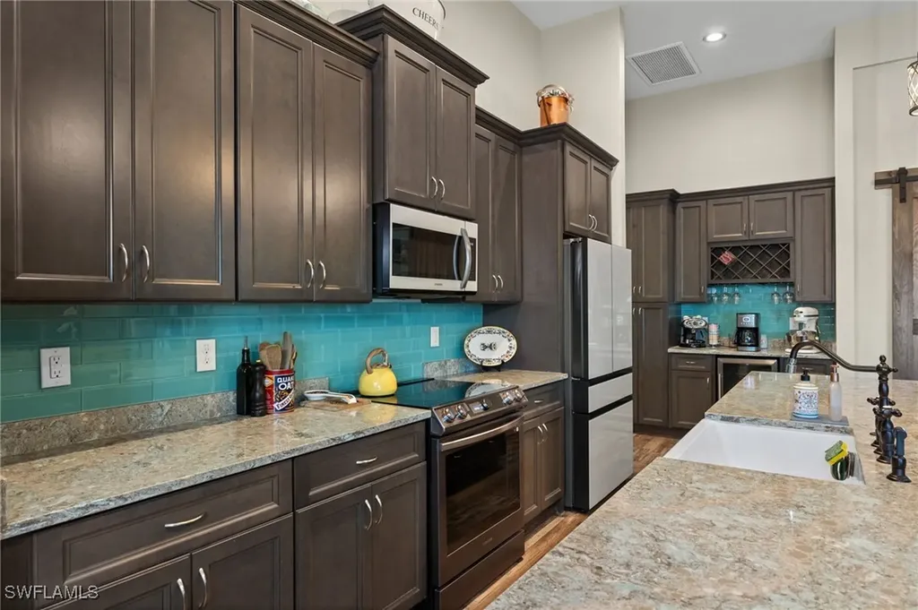 2714 NW 42nd Place Cape Coral FL 33993