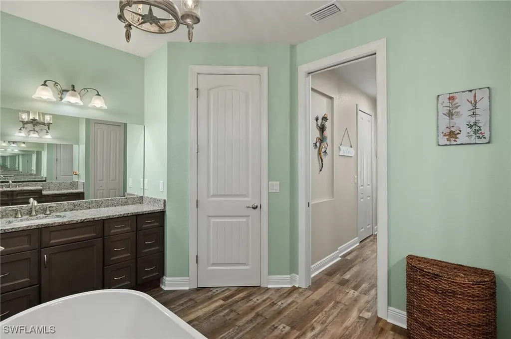 2714 NW 42nd Place Cape Coral FL 33993