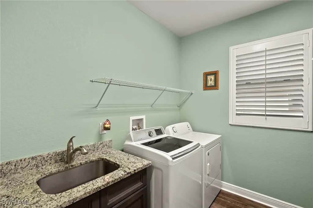 2714 NW 42nd Place Cape Coral FL 33993